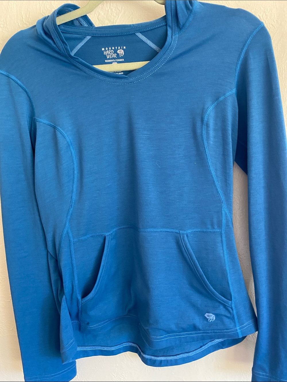 Mountain Hardwear Women's Bright Blue Long-Sleeve Hooded Pullover